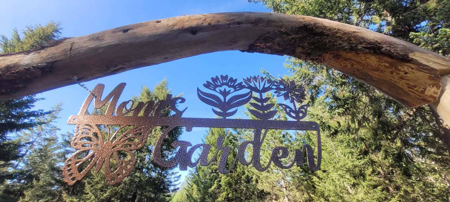 Mom's Garden Metal Sign